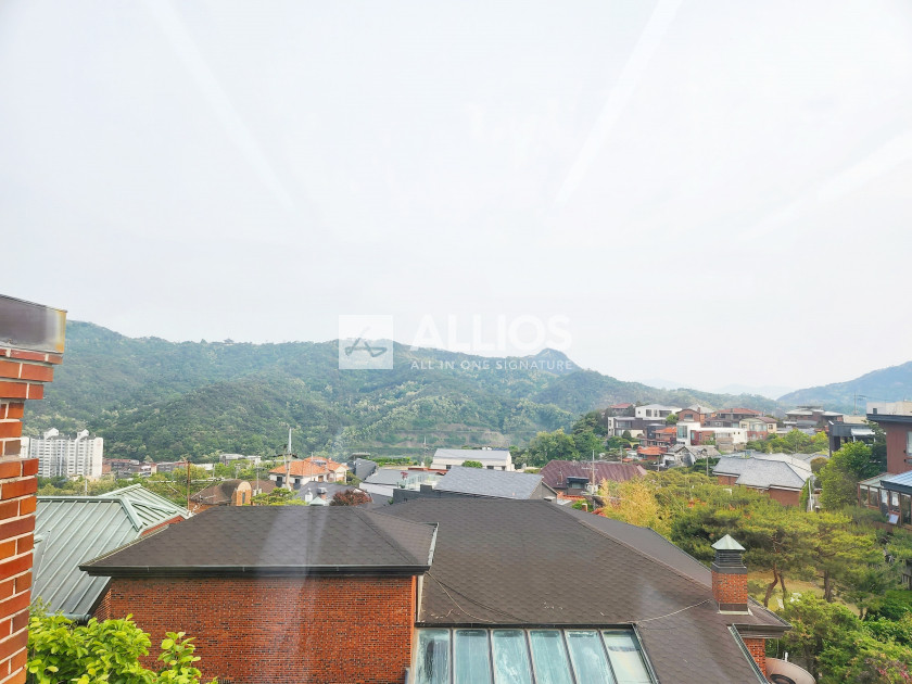 서울 종로구 평창동 평창동 영도미술관 인근 전망과 채광 좋은 리모델링된 단독주택 매매 매매 매물번호 12183 사진 8