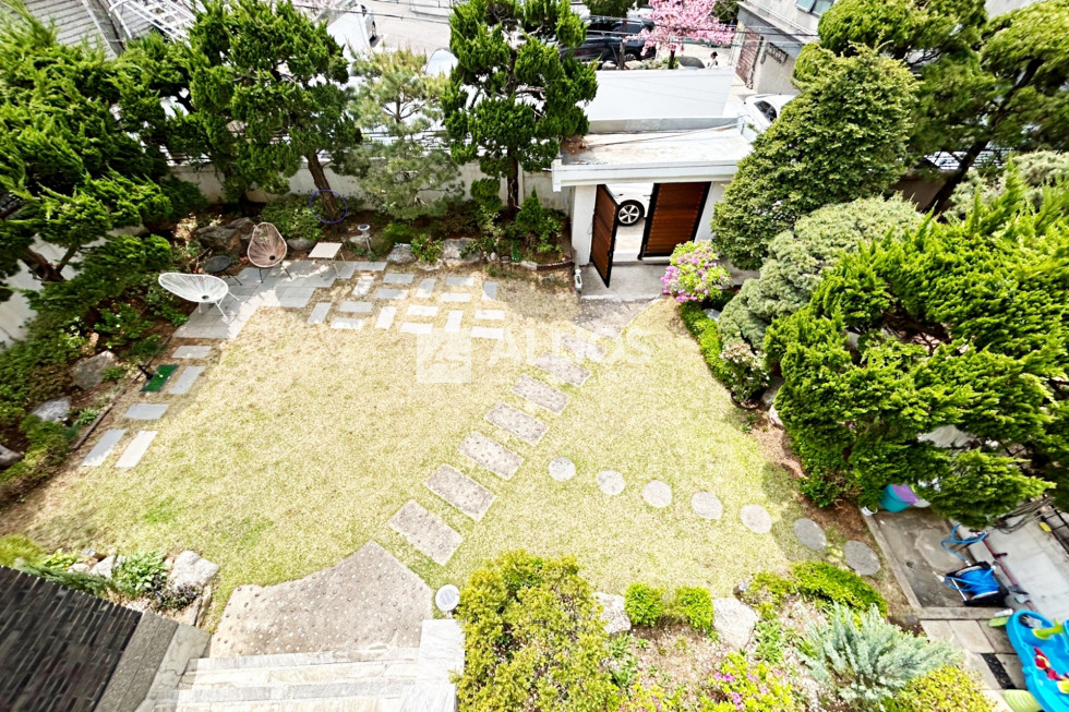 서울 서대문구 연희동 연희동 카페거리, 연세대, SFS 모두 도보 가능한 입지 단독주택 매매 매매 매물번호 14567 사진 3