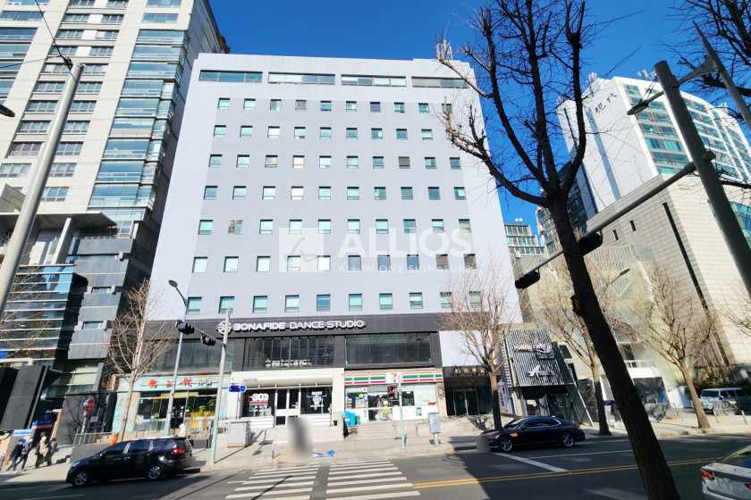 서울 용산구 한남동 이태원역 대로변 위치좋은 한남빌딩 상가 임대 월세 매물번호 13419 사진 1