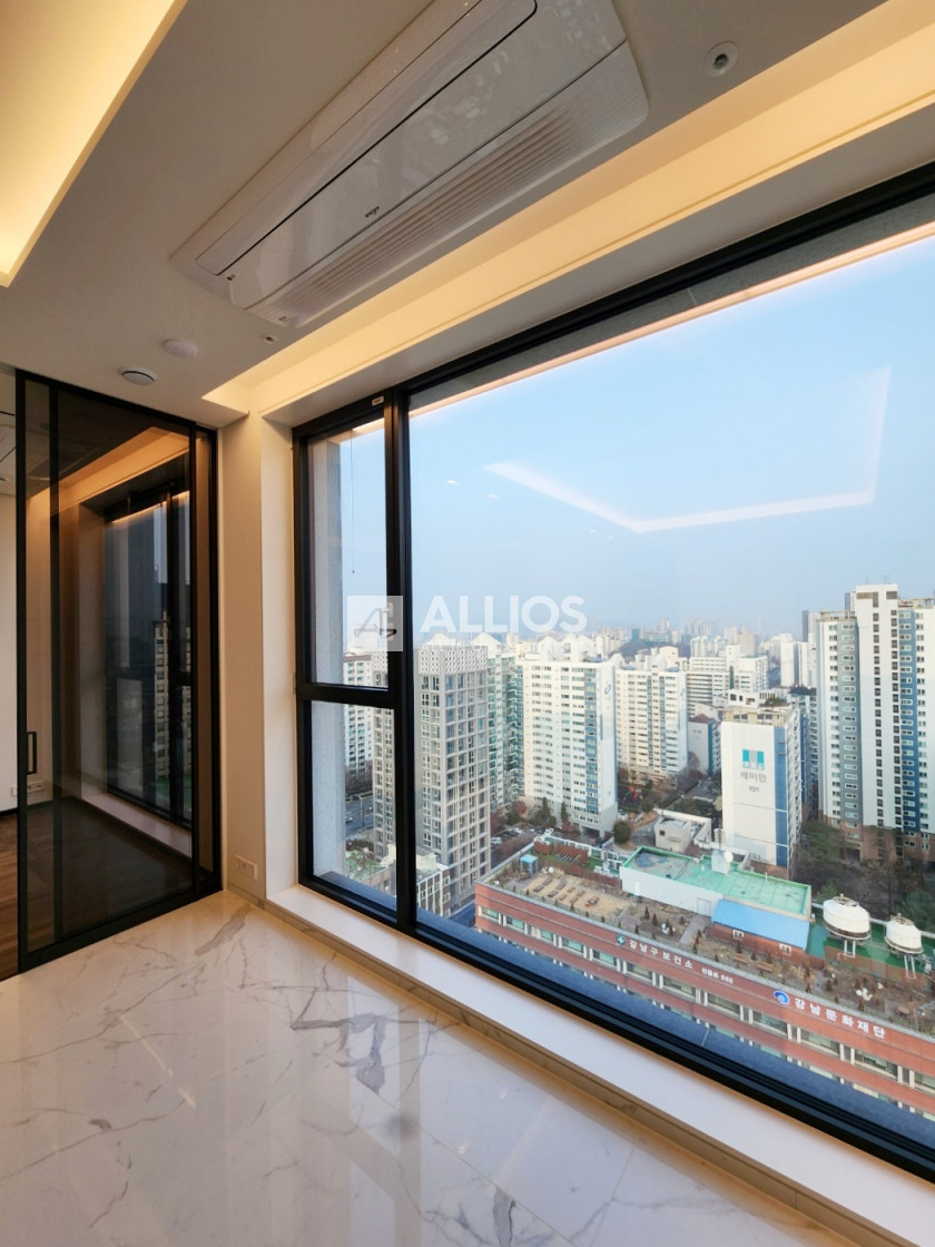 서울 강남구 논현동 논현동 럭셔리 하이엔드 오피스텔 상지카일룸M 고층 월세 월세 매물번호 13488 사진 1